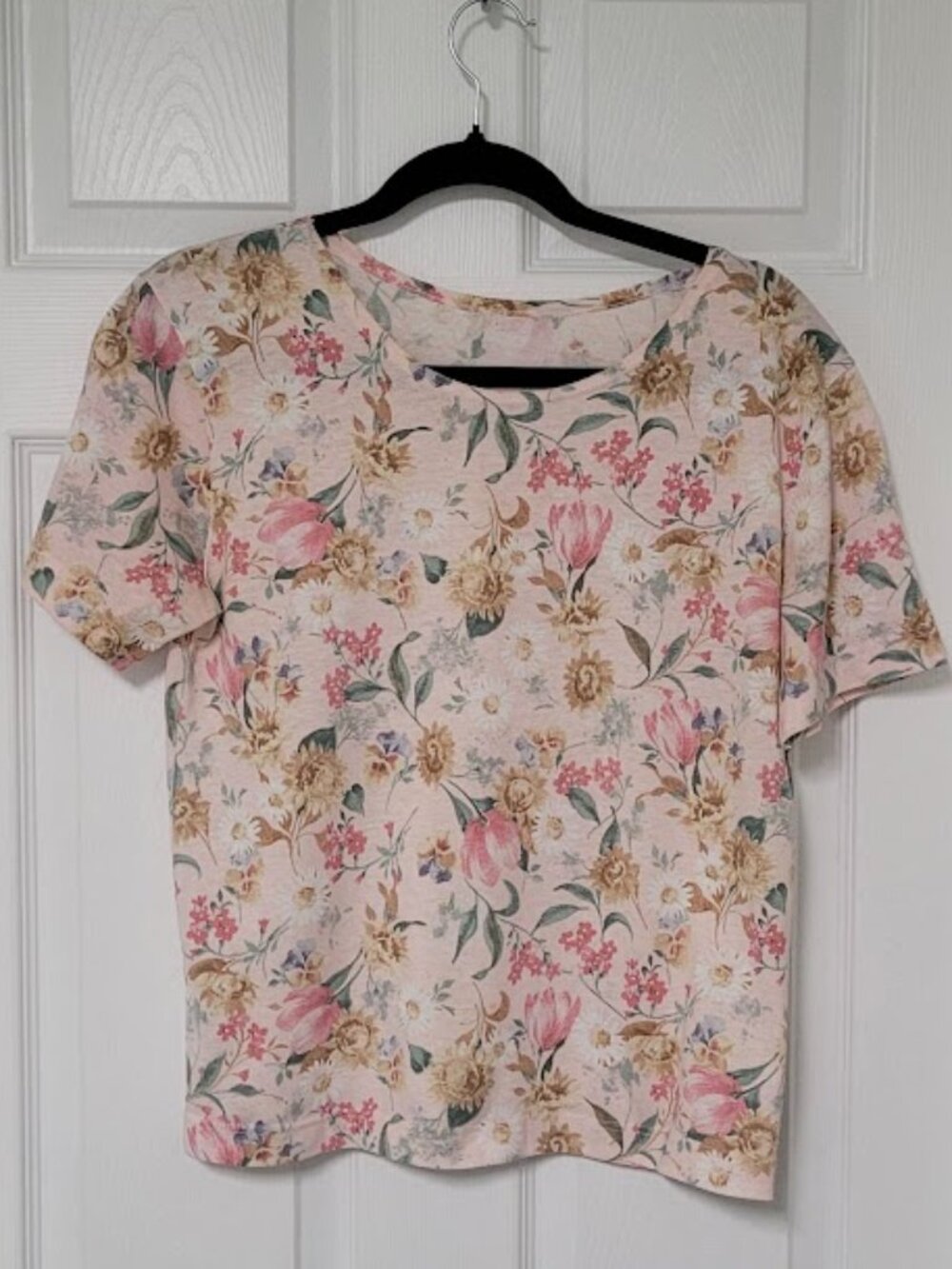 Pink Floral Pastel Print Short Sleeve shirt Top–Medium Petite–Casual Cottage-EUC